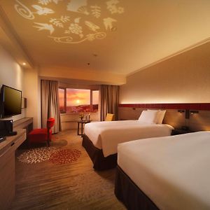 Premium Deluxe Twin Room
